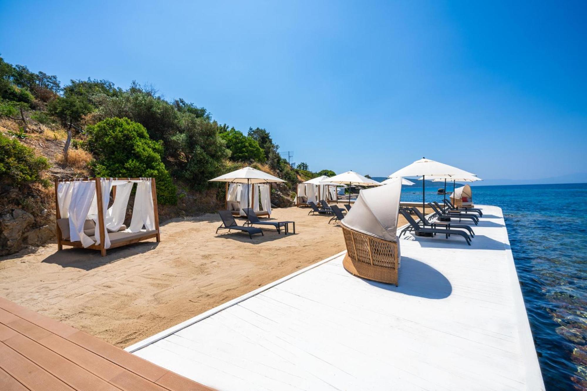 Labranda Tmt Bodrum Eksteriør bilde The beach at the hotel